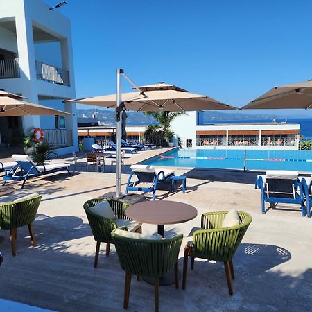 Hotel 39 Jamaica 몬테고 베이 외부 사진