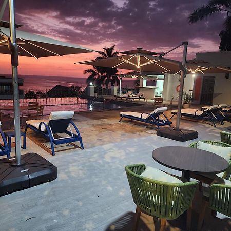 Hotel 39 Jamaica 몬테고 베이 외부 사진